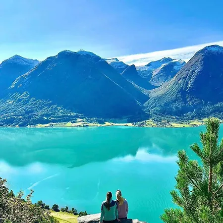 Vista - Panoramic & Fjord Views * Stryn