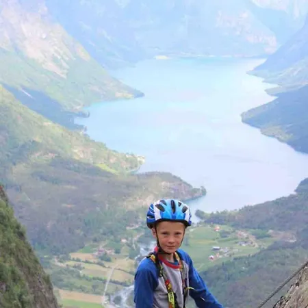 Vista - Panoramic & Fjord Views * Stryn