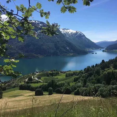 Vista - Panoramic & Fjord Views