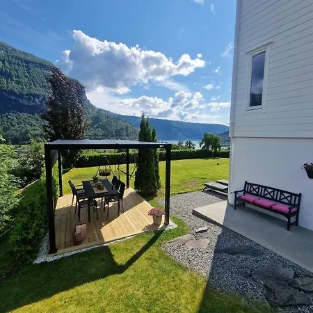 Vista - Panoramic & Fjord Views *